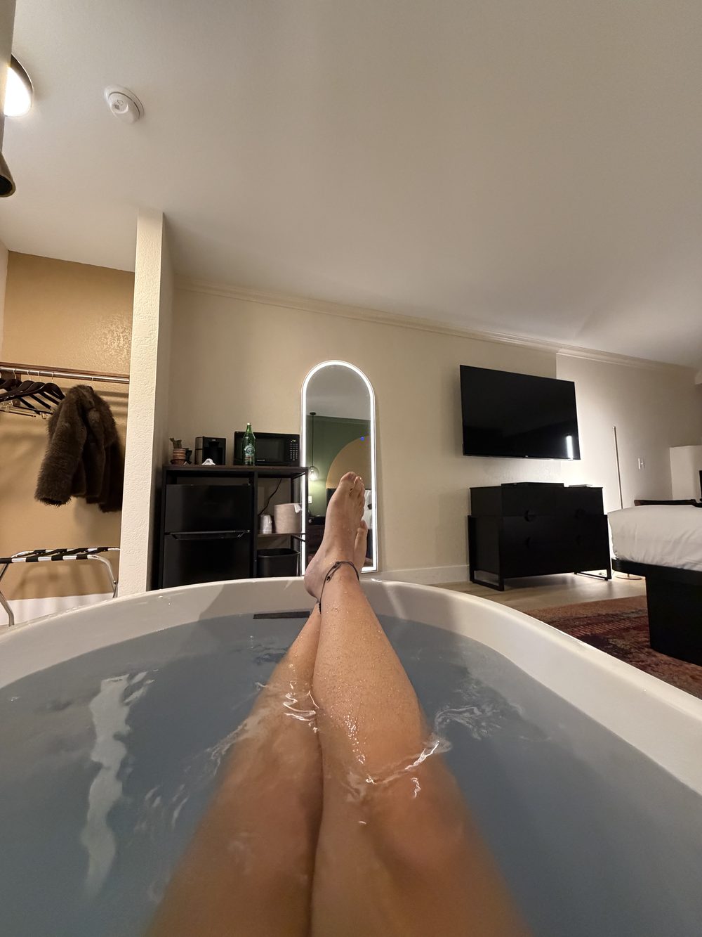 Arroyo Pinion soaking tub